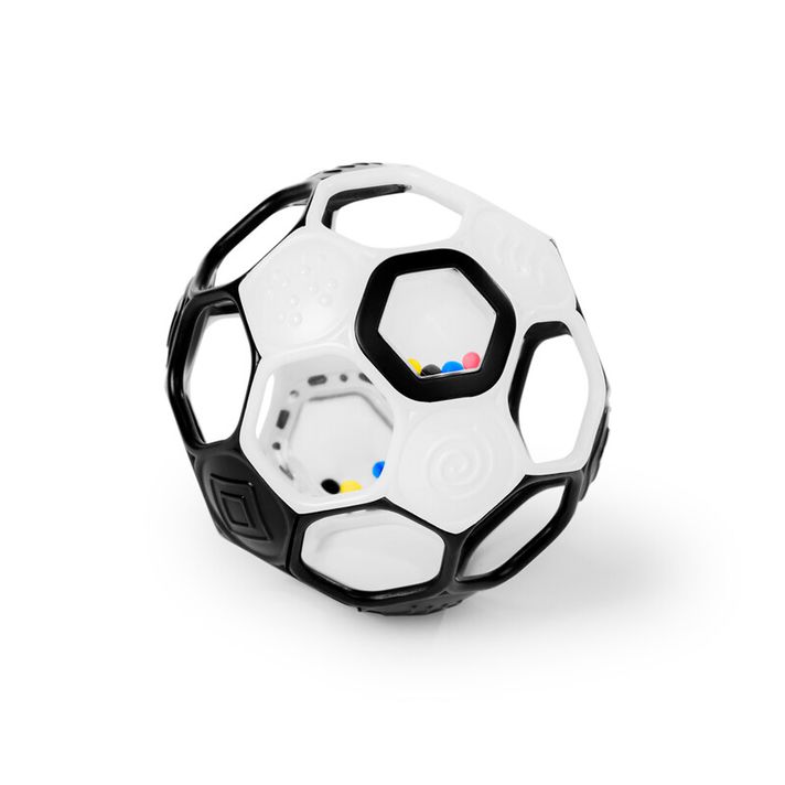 BRIGHT STARTS - Hračka RATTLE GOALS™ 10 cm Black & White  0m+