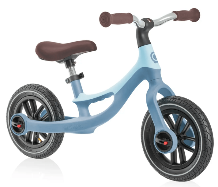 GLOBBER - odrážadlo GO BIKE ELITE AIR- PASTEL BLUE