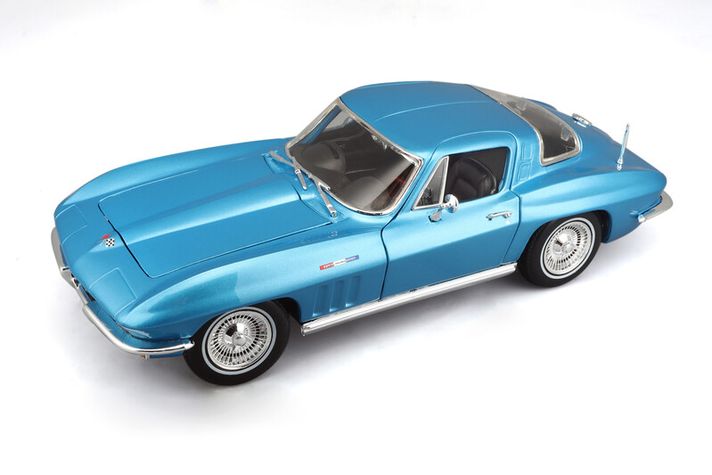 MAISTO - 1965 CHEVROLET CORVETTE, metal svetlo modrý, 1:18